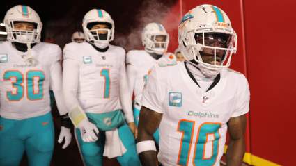Dolphins WR Tyreek Hill Sends Stern 3-Word Message to Teammates After Loss