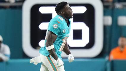 Tyreek Hill Sends Viral Message Ahead of Dolphins-Bills in Week 18
