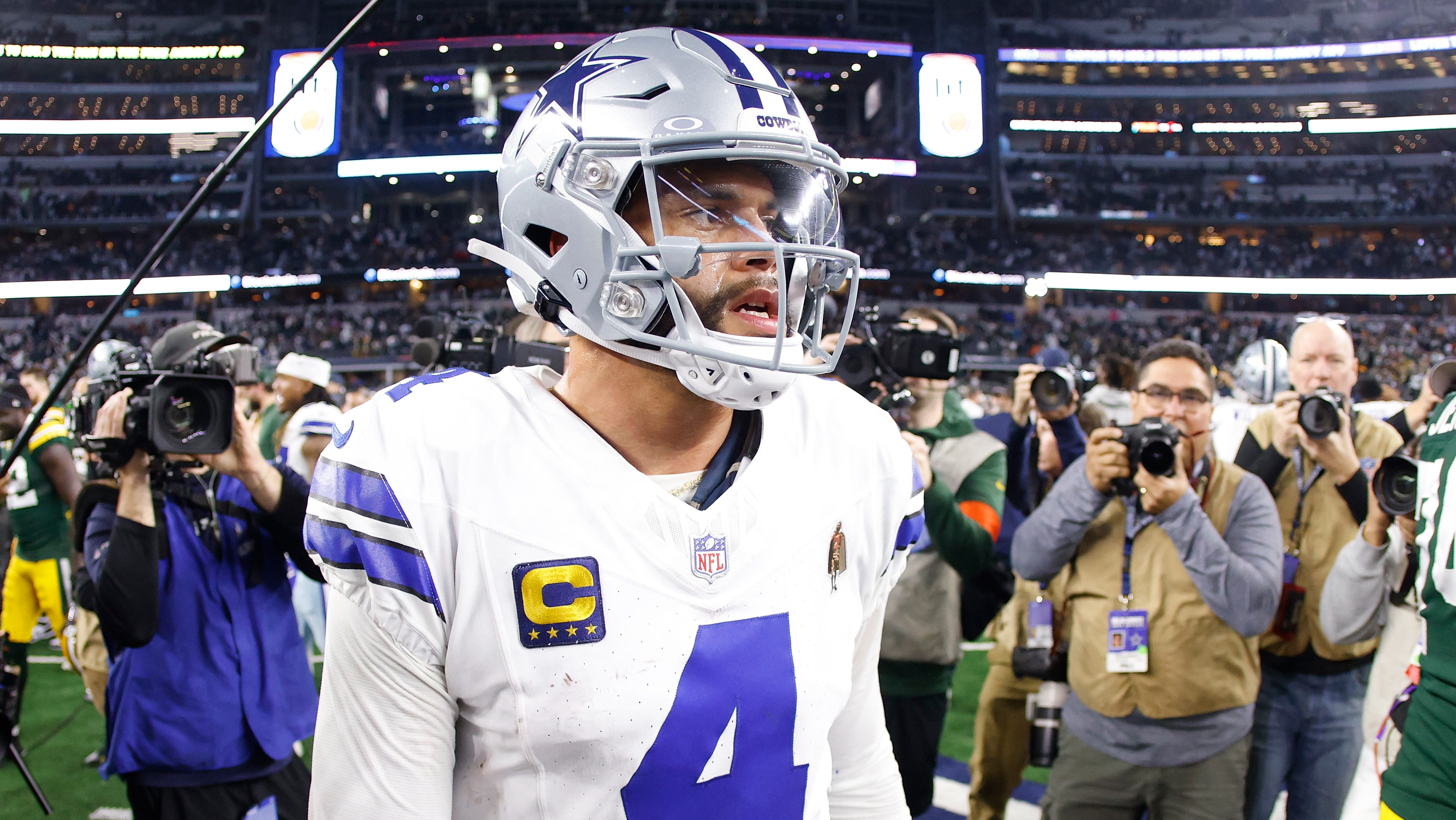 Cowboys News: Dak Prescott's 1-Word Response To Dallas' Playoff Blowout