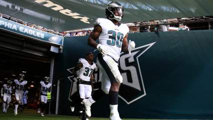 Ex-Eagles Super Bowl Hero Cut, Free to Sign With Playoff Team