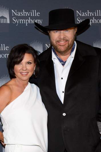 toby keith wife