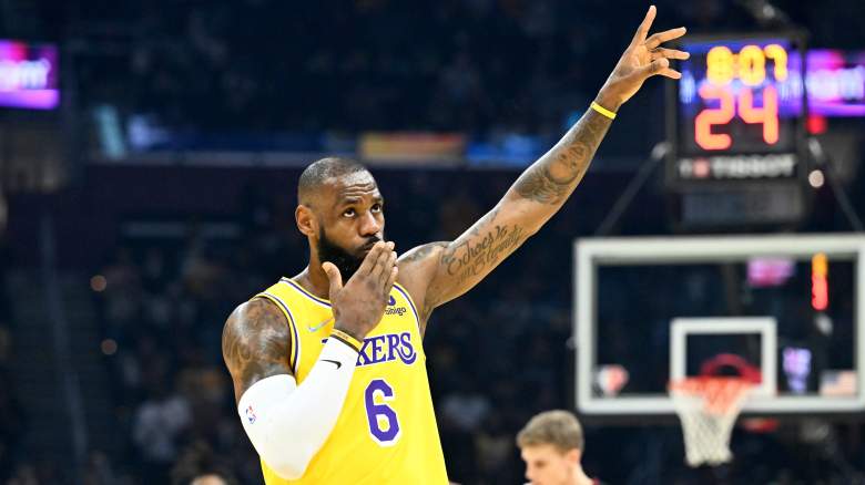 Lakers Rumors: Trade Pitch Swaps LeBron James for Warriors Star