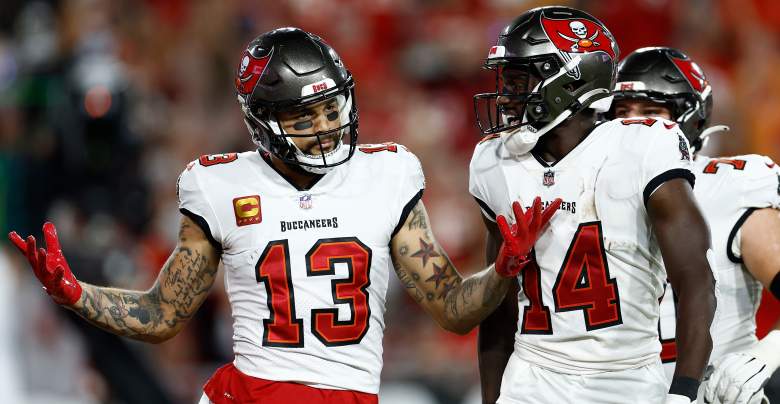 The Dallas Cowboys are being linked to Tampa Bay Buccaneers WR Mike Evans