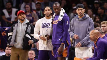 Ex-Suns Center Joins No. 2 Seed OKC Thunder: Report