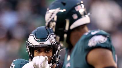 Proposed Trade Sends Eagles $45 Million Pro Bowl Star to Texans