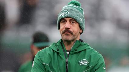 Veteran QB Sends ‘Difficult’ Message to Aaron Rodgers, Jets