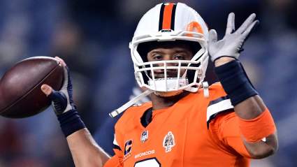 Raiders Listed Among Favorites to Land Controversial $242 Million QB