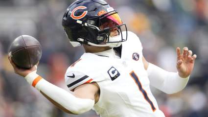 Bears Trade Proposal Nets 2 Picks From Steelers for Justin Fields