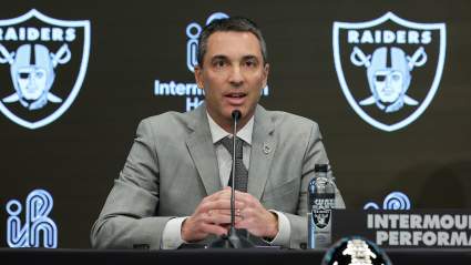 Insider’s Trade Proposal Has Raiders Send 7 Draft Picks to Land Star QB