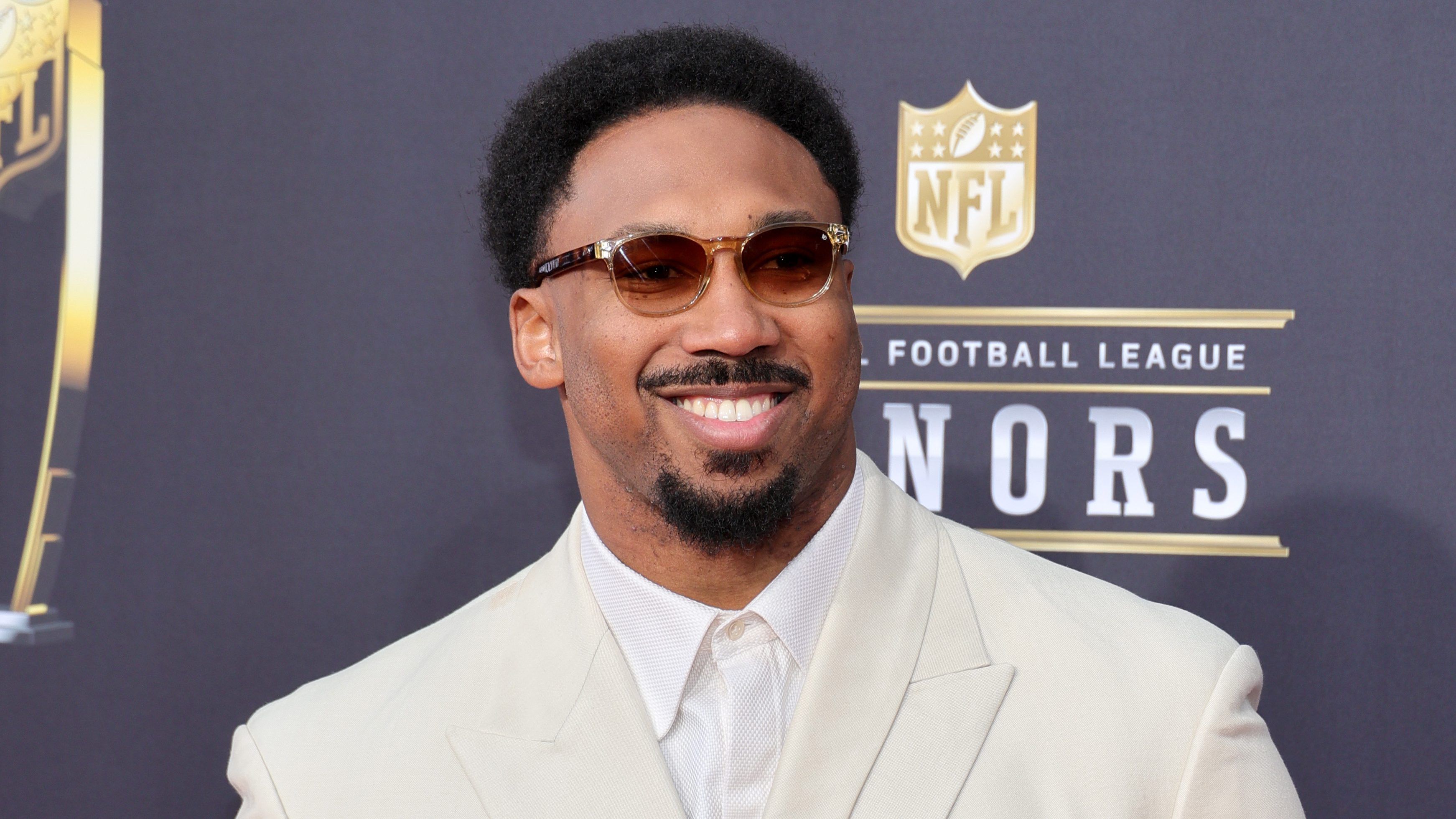 Browns Star Myles Garrett Draws 5-Word Message From Steelers' TJ Watt