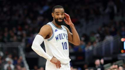 Timberwolves Sign Mike Conley to $21 Million Extension