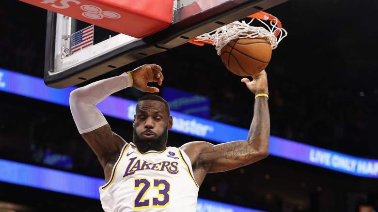 Lakers star LeBron James dunks