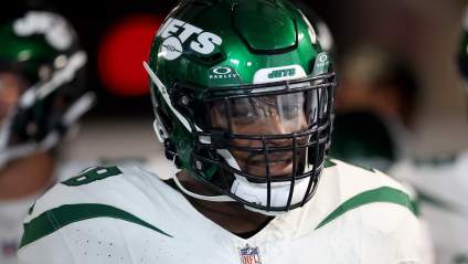 Dolphins’ ‘Dream Offseason Trade’ Involves AFC East Rival Jets