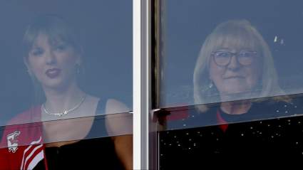 New Photo of Donna Kelce & Taylor Swift Is Going Viral