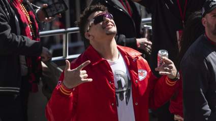 Viral Video Shows Patrick Mahomes Snubbing Bills Fan at Super Bowl Parade