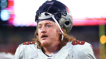 Buccaneers’ Ryan Jensen Sends Heartfelt Message Amid Retirement Decision