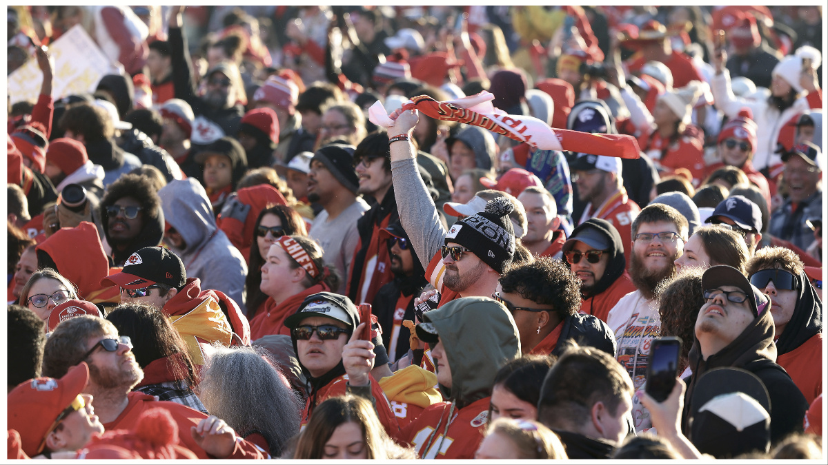 Chiefs Fans Tackle Possible Parade Shooting Suspect On Video