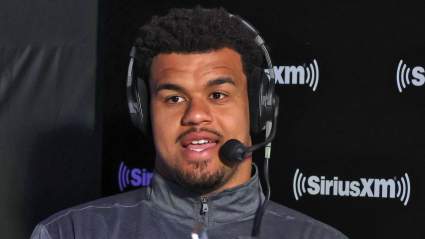 Ex-Captain Arik Armstead Sends Strong Message to 49ers: ‘Extremely Disrespected’