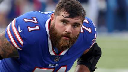Bears Acquire $17 Million Center, Potential Starter in Trade With Bills