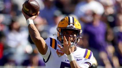 Raiders Trade Proposal Deals Massive 4-Pick Package for Shot at Star QB