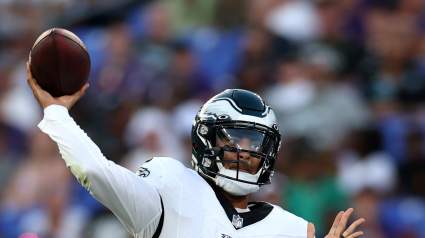 Eagles QB Bolts Philly for Sizable Raise With Commanders: Report