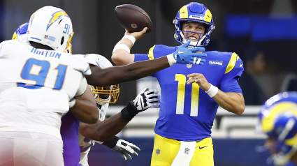 Bears Sign Former Rams Veteran QB to 1-Year Deal