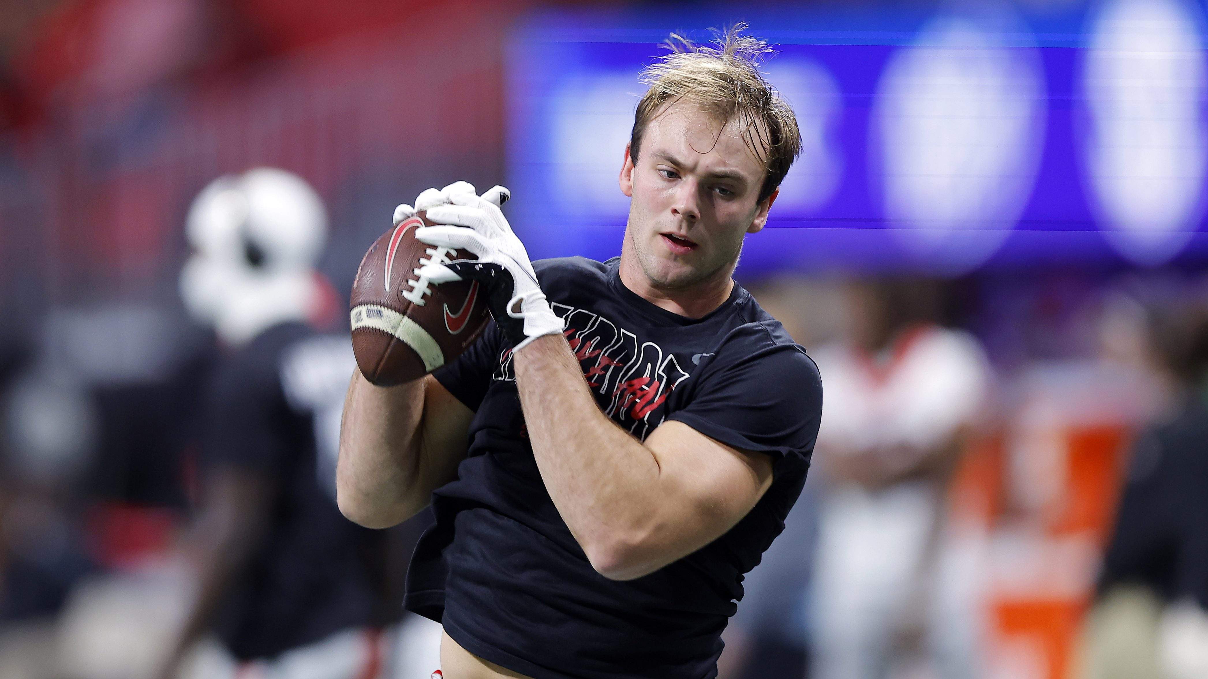 Jets Viewed As 'Inevitable' Landing Spot For TE Brock Bowers
