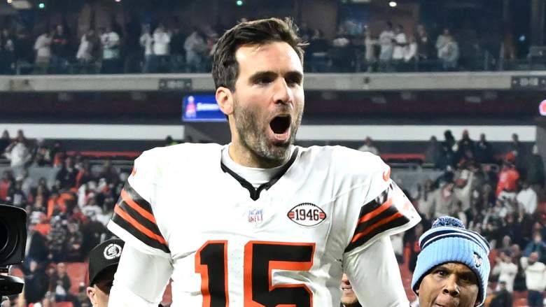 Former Cleveland Browns quarterback Joe Flacco has signed with the Colts.