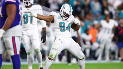 Miami Dolphins Star Defensive Player Predicted to Sign with Bears
