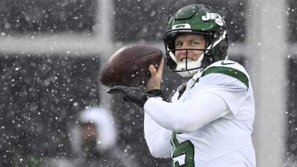Jets Quarterback Bolts for New Contract With NFC Squad
