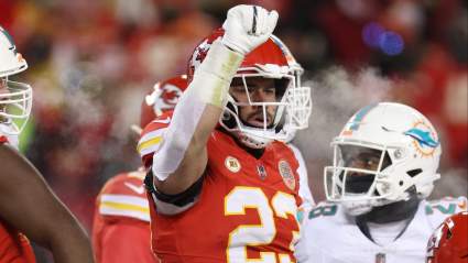 Chiefs LB Posts Strong 2-Word Message After Signing Massive Contract