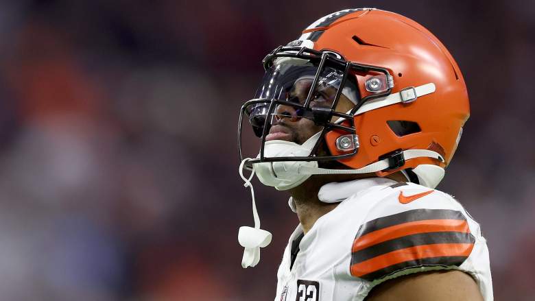 Browns safety Juan Thornhill tweeted and deleted a message about recruiting in free agency.