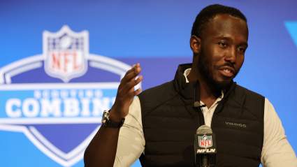 Ex-Vikings LB Calls Out Patriots for Attempt to Fleece Minnesota in QB Trade