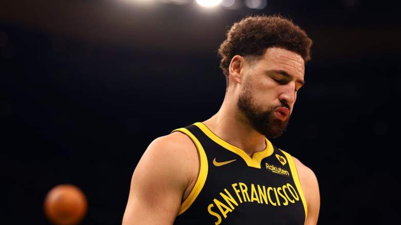 Warriors star Klay Thompson weighs free agency plans