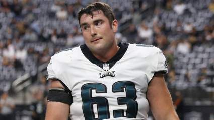 Dolphins Reinforce Offensive Line With 2 Signings: Report