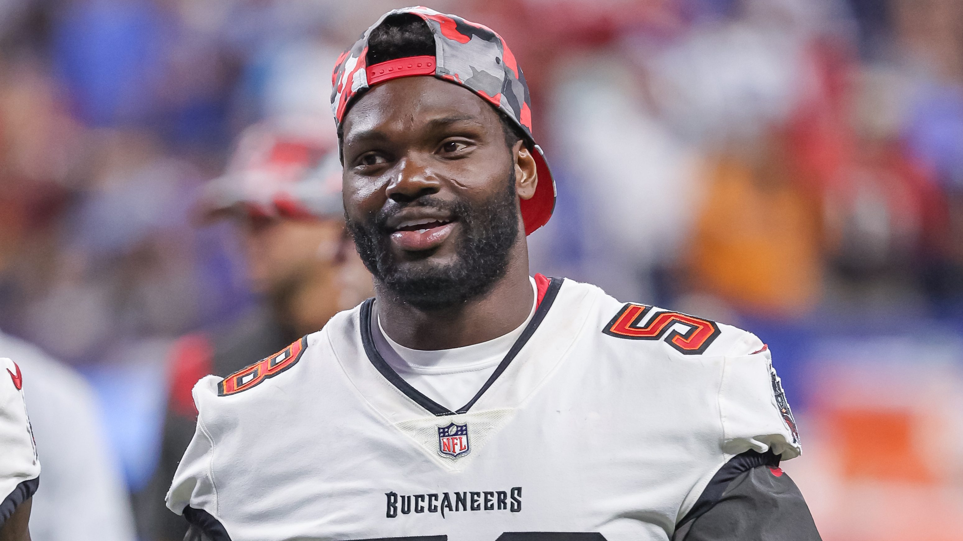 Shaquil Barrett Sends Strong Message to Buccaneers After Dolphins Signing