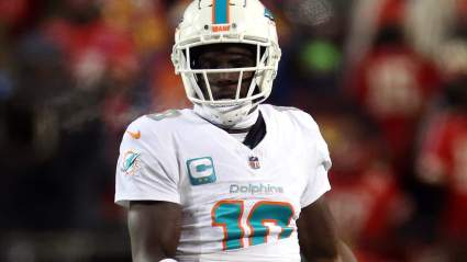 Tyreek Hill’s Hype Message Appears to Irk Dolphins Fans