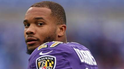 Chiefs WR Sends 2-Word Message to Recruit Former Ravens $4 Million RB