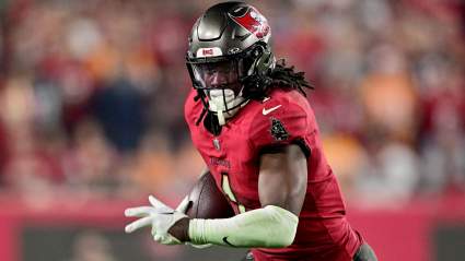 Buccaneers RB Looking to Walter Payton for Inspiration