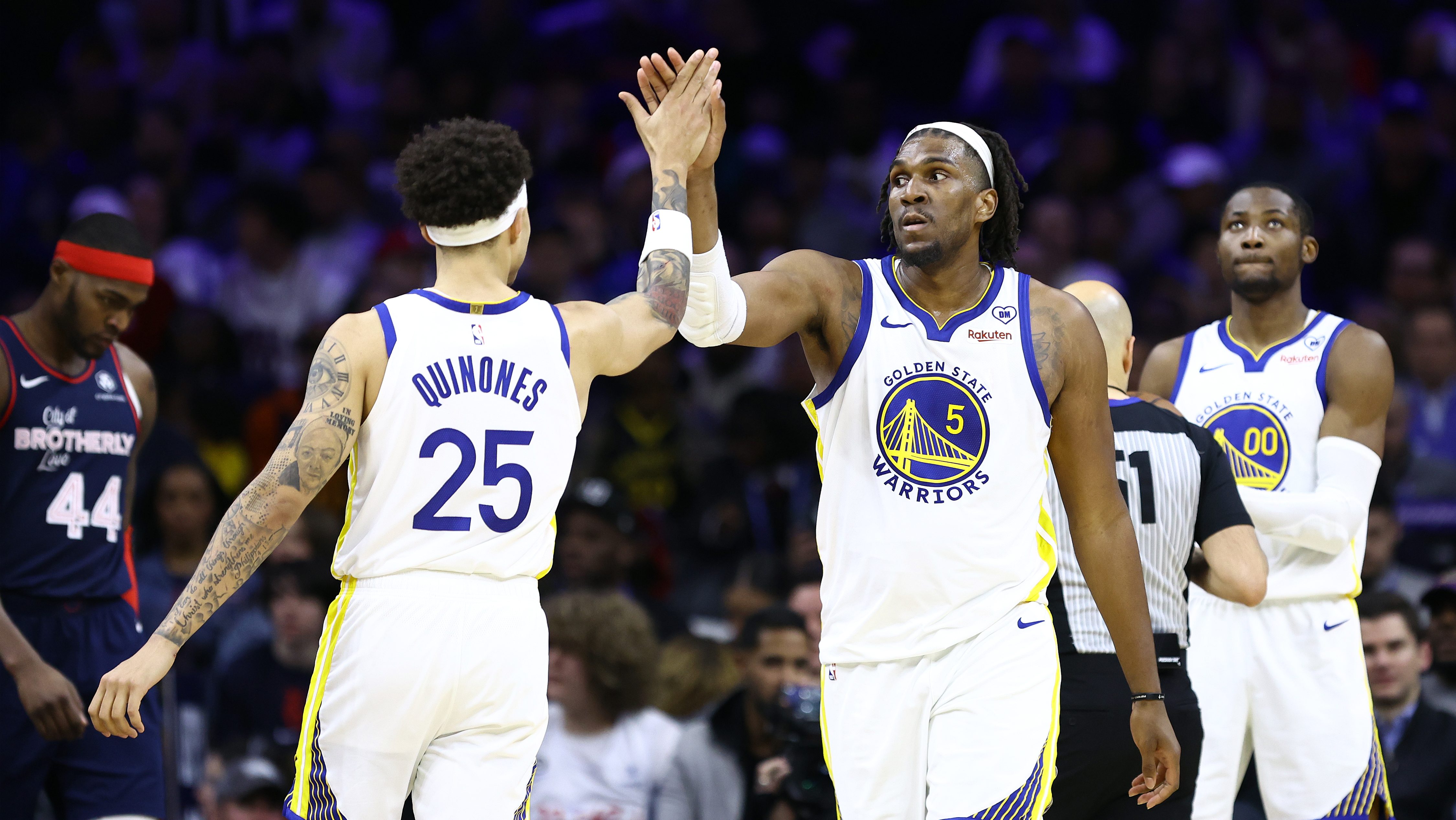 Warriors Trade Pitch Would Add LeBron James for 5 Players, Picks