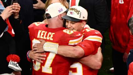 Chiefs QB Patrick Mahomes Reacts to TE Travis Kelce’s 2-Year Extension