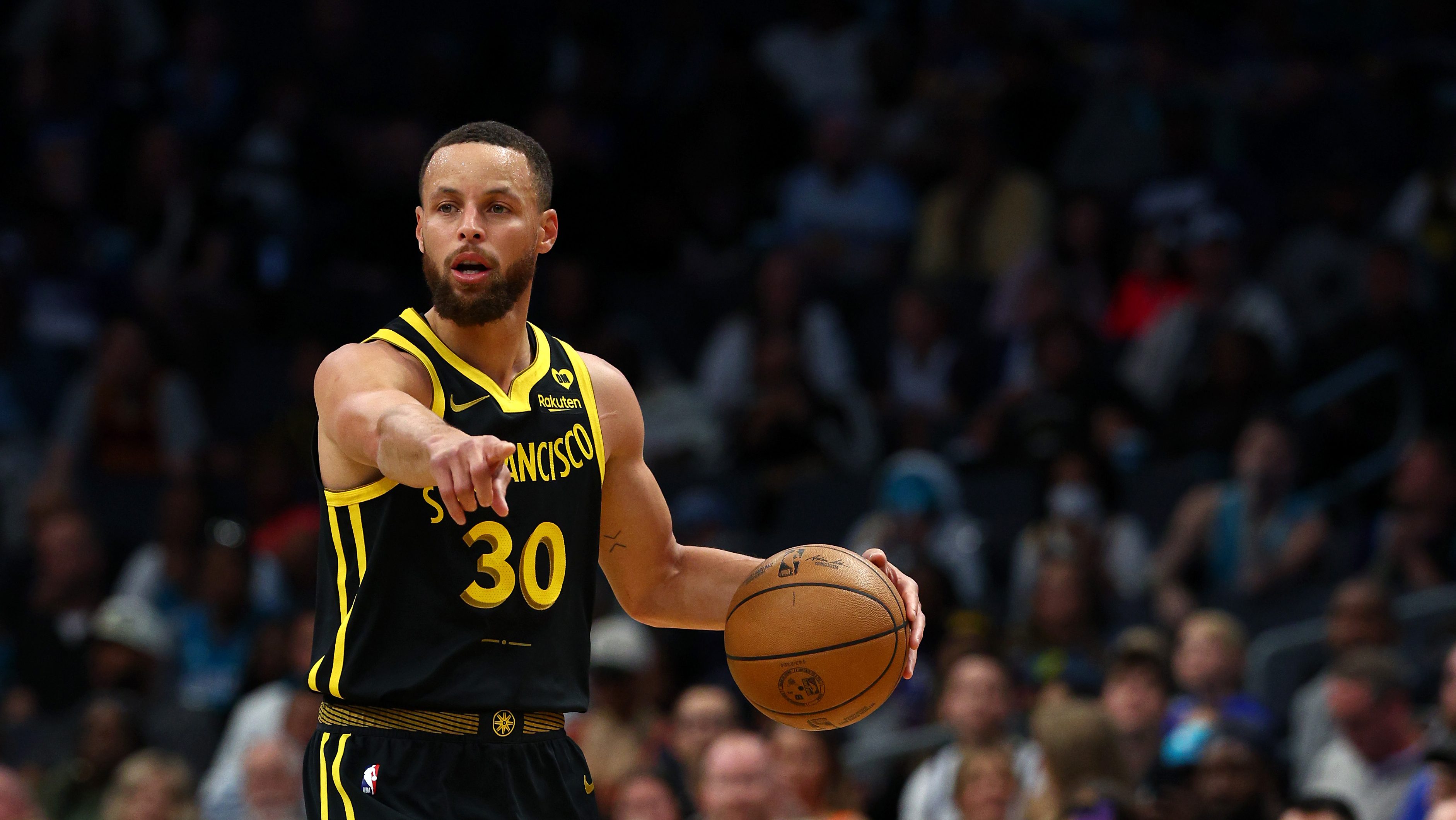 Steph Curry Shuts Down Trade Rumors with $62 Million Decision