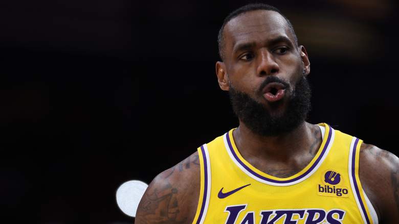 LeBron James Predicted to Sign $162M Deal This Offseason