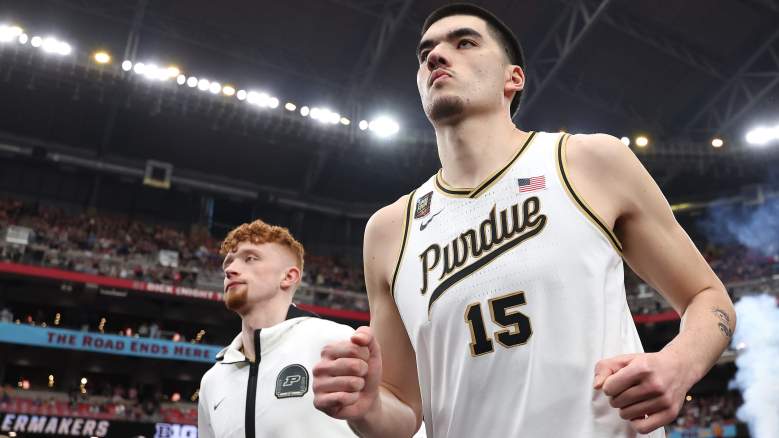 Zach Edey of Purdue has scouts divided on his NBA draft stock.