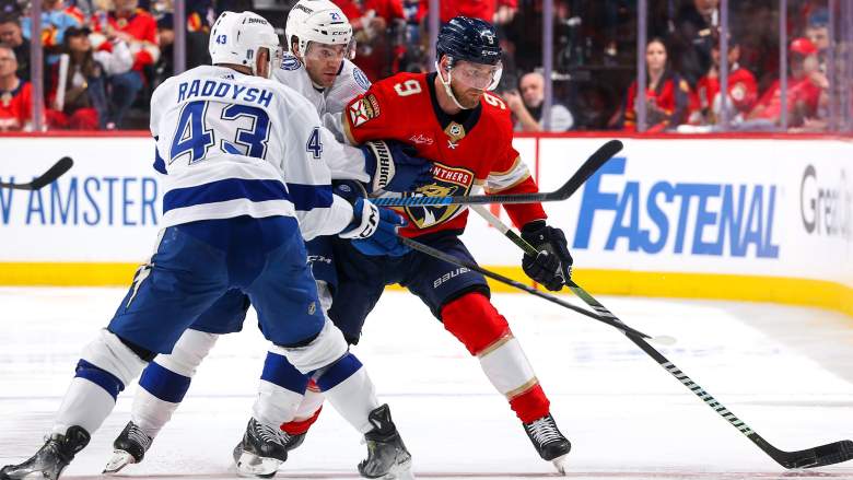 Sam Bennett of the Florida Panthers left Game 2 with a hand injury