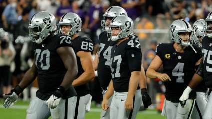 Former Raiders 1st-Round Bust Signs Contract With Chargers