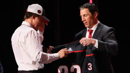 Hurricanes Pull Contract Extension Offer to Coach: Report