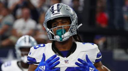 Cowboys WR Has Standing 2-Word Response to QB Dak Prescott