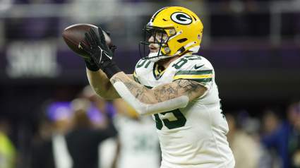 Budding Packers TE Suffers Multi-Month Injury, Seen Wearing Sling