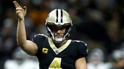 Aidan O’Connell Reveals He Made Change to Not Disrespect Derek Carr